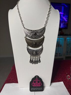 paparazzi Silver-Tone Triple Crescent Filigree Pendant Necklace